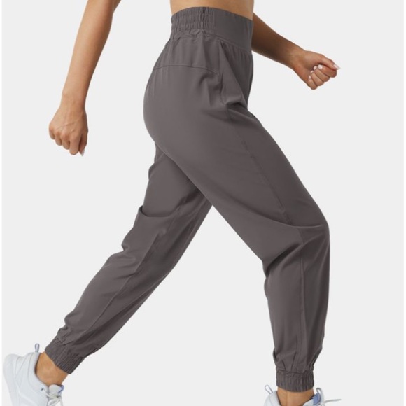 HALARA High Waisted Hiking Joggers - XS - Picture 7 of 9
